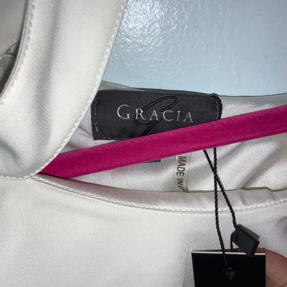 Gracia Ruffle Halter Shirt Size S - Picture 3 of 6